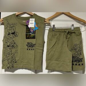 Boys TMNT Shorts and Muscle Shirt 
Size 5